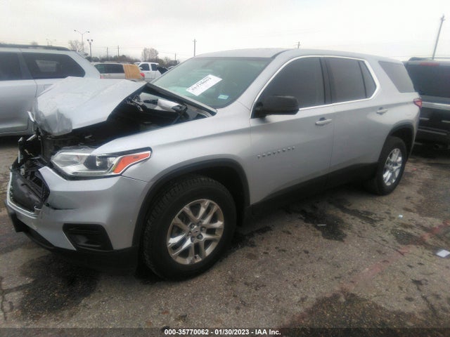 Chevrolet Traverse Ls 2019 1GNERFKW9KJ206082 Image 2