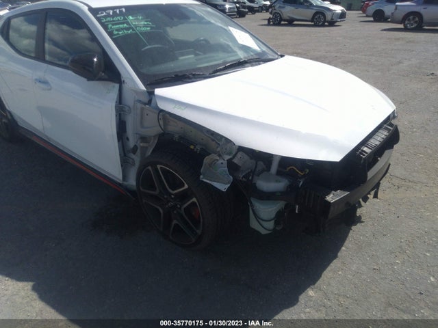 2022 Hyundai Veloster, VIN: KMHT36AH9NU012977