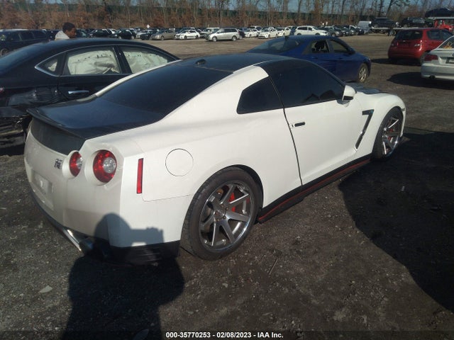 2014 Nissan GT-R, VIN: JN1AR5EF1EM271396