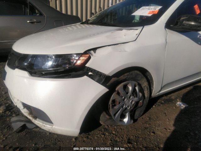 KNAFU4A26D5721144 KIA FORTE EX