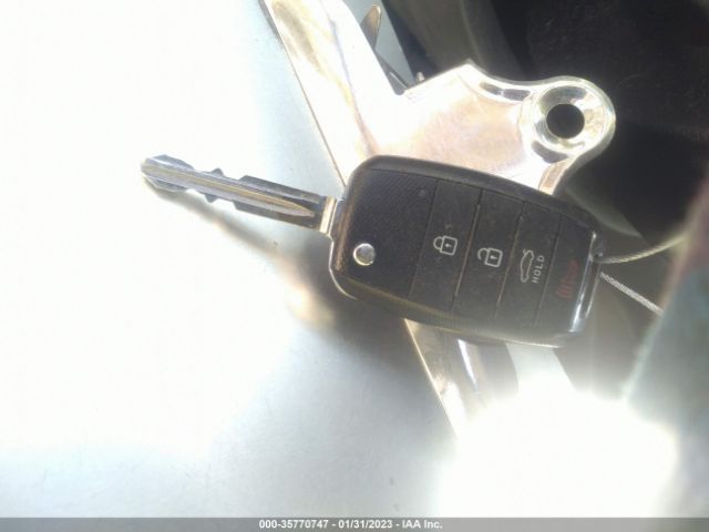 3KPFL4A74JE249110 KIA FORTE LX