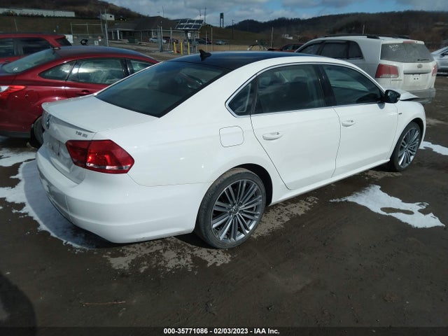 1VWBT7A34FC008639 Volkswagen Passat 1.8t Sport