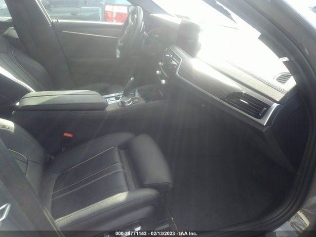 2021 BMW 5 Series, VIN: WBA13BK0XMCH08748