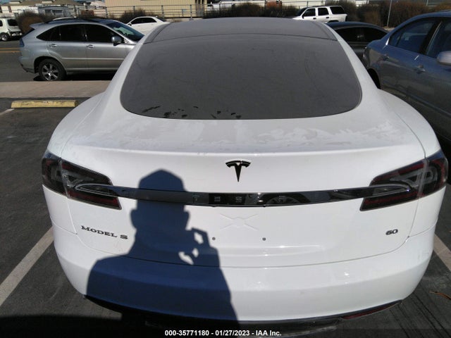 Tesla MODEL S 2013 5YJSA1CG4DFP22390 Image 4