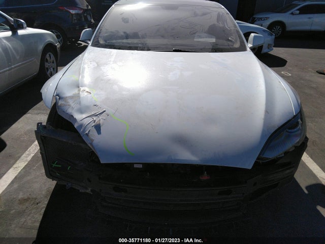 Tesla MODEL S 2013 5YJSA1CG4DFP22390 Image 8
