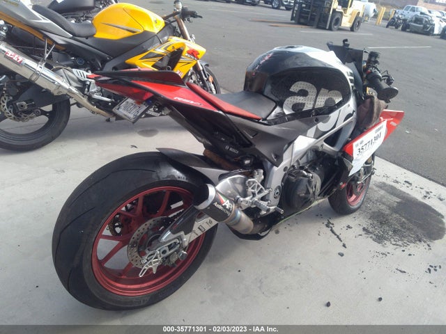 2018 APRI RSVR4 RF VIN: ZD4KEU005JS001205