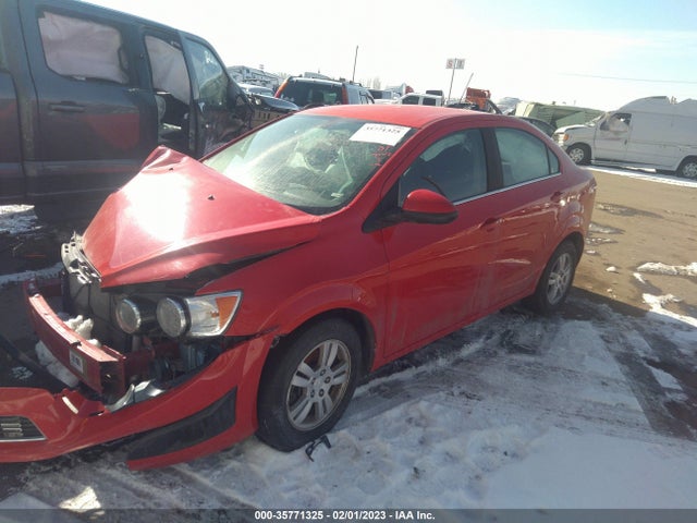 Chevrolet SONIC LT 2015 1G1JC5SH4F4122415 Image 2