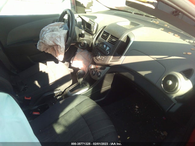 Chevrolet SONIC LT 2015 1G1JC5SH4F4122415 Image 5
