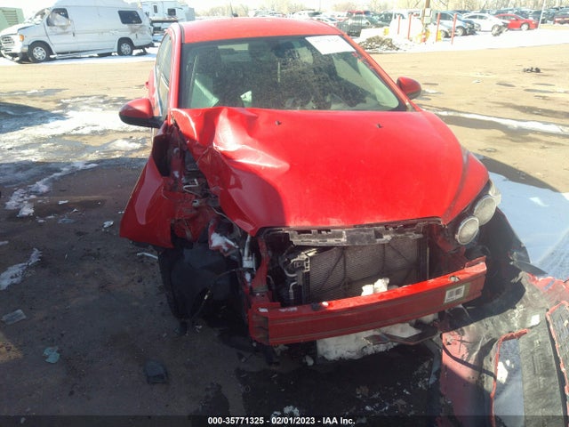 Chevrolet SONIC LT 2015 1G1JC5SH4F4122415 Image 6