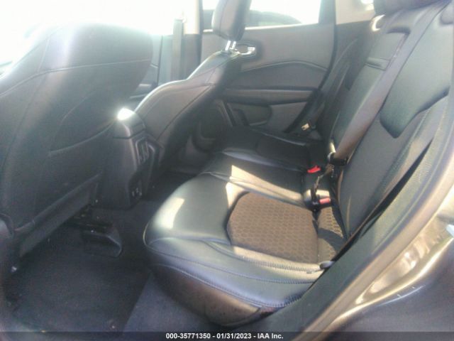 3C4NJCBB9JT407905 Jeep Compass Altitude