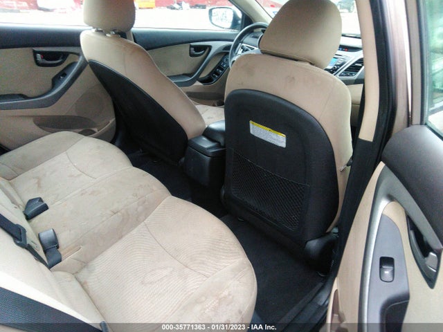 2015 HYUNDAI ELANTRA SE VIN: 5NPDH4AE1FH639818