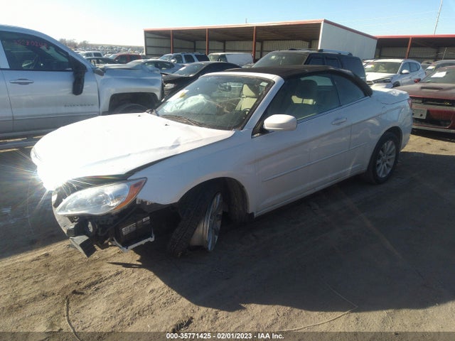 1C3BCBEG6EN131126 Chrysler 200 Touring