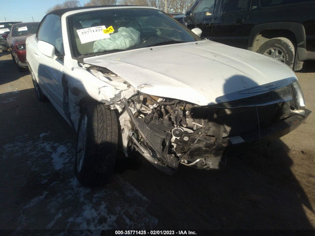 1C3BCBEG6EN131126 Chrysler 200 Touring