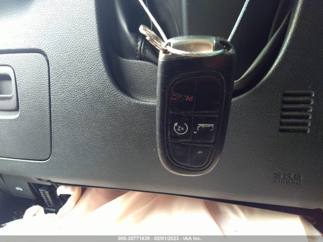 2014 JEEP CHEROKEE LATITUDE VIN: 1C4PJLCB4EW158145