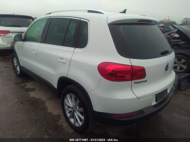 WVGRV7AX2HK025331 Volkswagen Tiguan Wolfsburg Edition