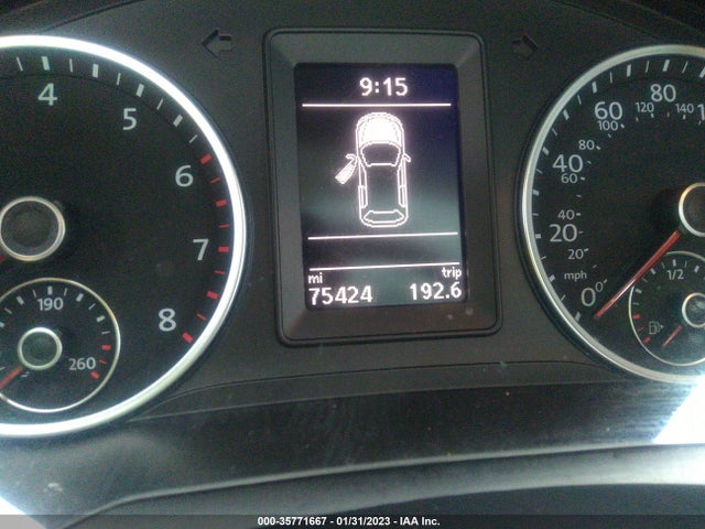 WVGRV7AX2HK025331 Volkswagen Tiguan Wolfsburg Edition