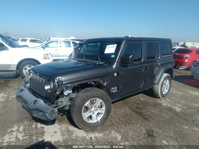1C4HJXDG9JW298210 Jeep Wrangler Unlimited Sport S