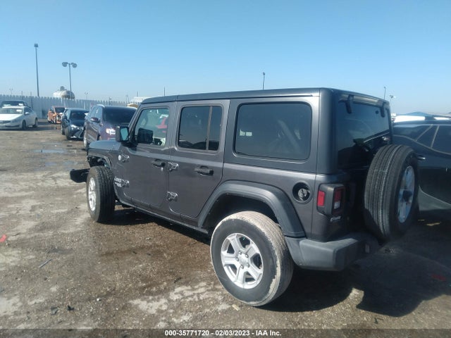1C4HJXDG9JW298210 Jeep Wrangler Unlimited Sport S