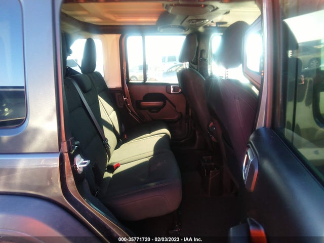 1C4HJXDG9JW298210 Jeep Wrangler Unlimited Sport S