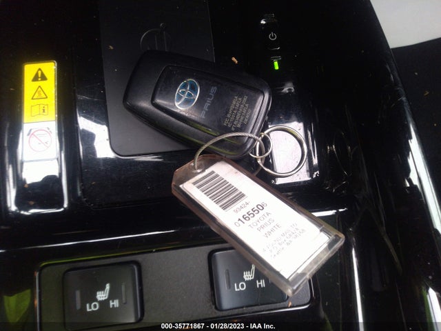 2021 Toyota Prius, VIN: JTDKAMFU6M3143966