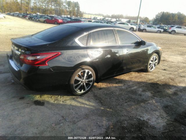 1N4AL3AP8HC210340 Nissan Altima 2.5 Sr