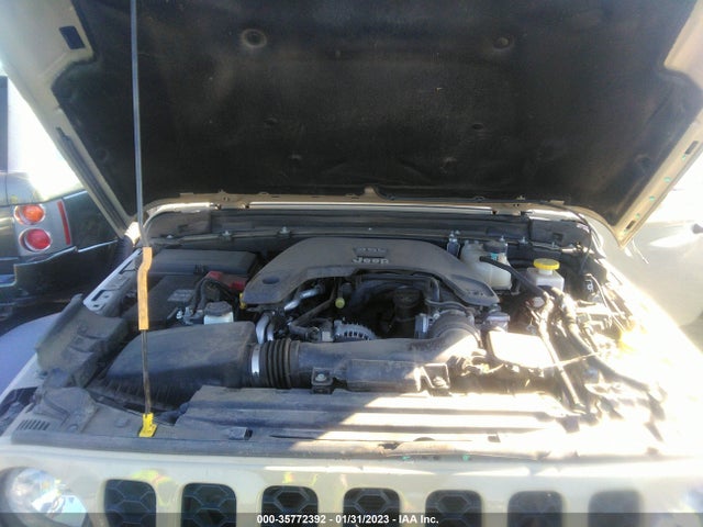 2020 Jeep Gladiator, VIN: 1C6JJTAG9LL177560