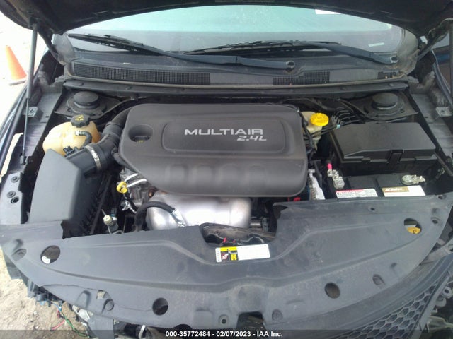 Chrysler 200 Limited 2015 1C3CCCAB6FN682985 Image 10