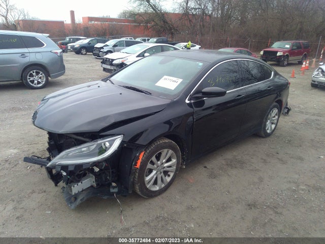 Chrysler 200 Limited 2015 1C3CCCAB6FN682985 Image 2