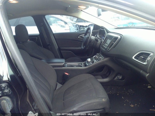 Chrysler 200 Limited 2015 1C3CCCAB6FN682985 Image 5