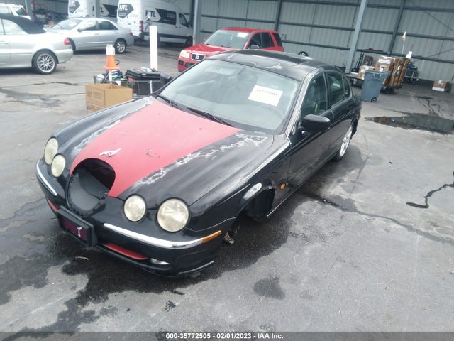 Jaguar S-type V8 2000 SAJDA01D0YGL41001 Image 2
