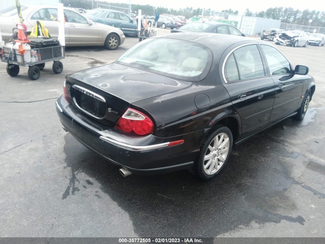 Jaguar S-type V8 2000 SAJDA01D0YGL41001 Image 4