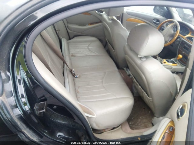 Jaguar S-type V8 2000 SAJDA01D0YGL41001 Image 8