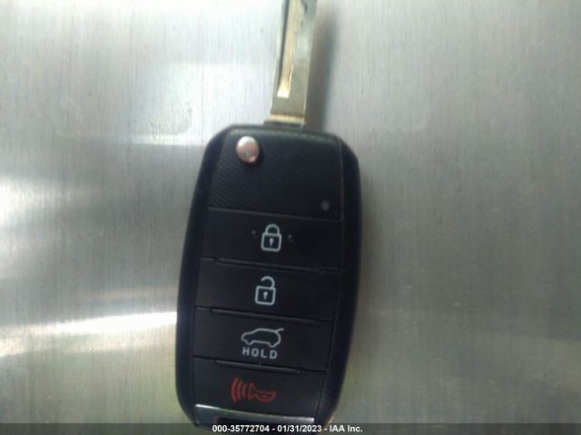 5XYPG4A50JG393585 KIA Sorento Lx V6