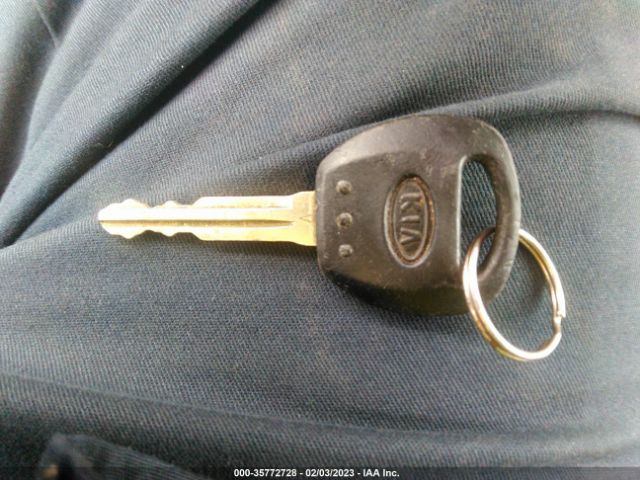 KNDMB233676180069 KIA SEDONA EX