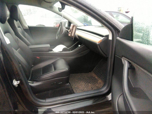 Tesla Model Y Long Range 2020 5YJYGDEE7LF012453 Image 5
