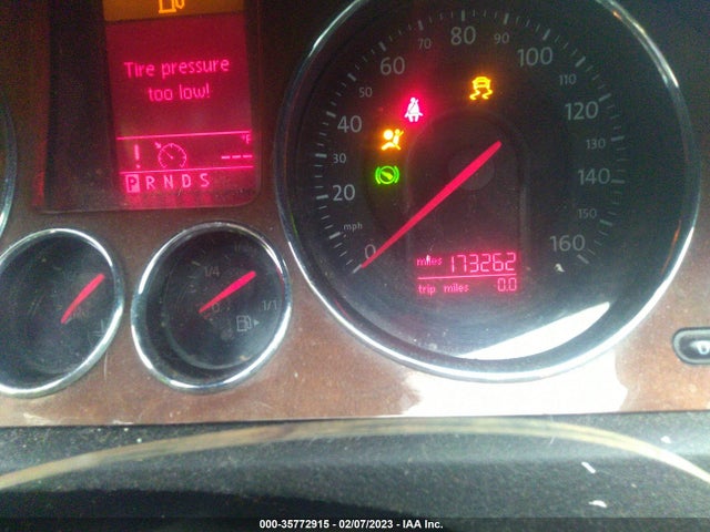 2008 VOLKSWAGEN PASSAT SEDAN LUX VIN: WVWEK73C38P056368