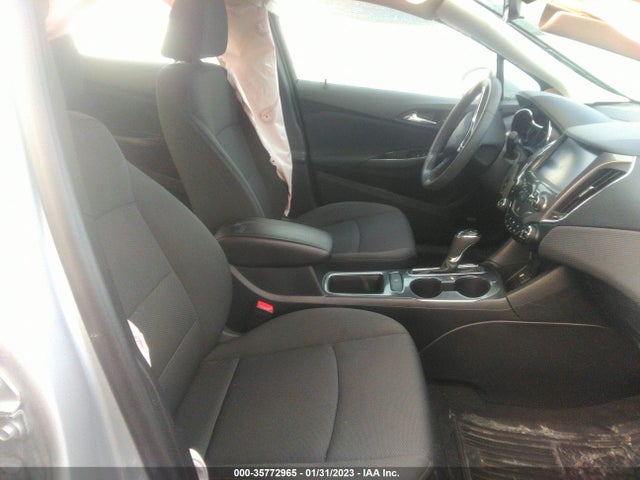 2018 Chevrolet Cruze, VIN: 1G1BE5SMXJ7109333