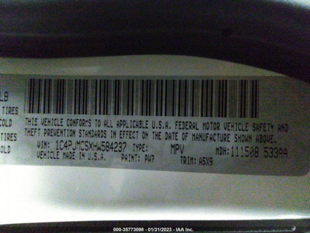 1C4PJMCSXHW584237 Jeep Cherokee Latitude