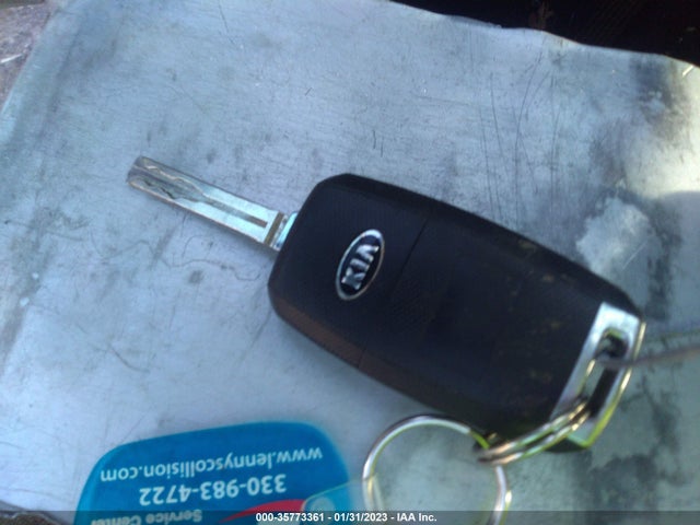 KIA SORENTO LX 2014 5XYKT3A6XEG473202 Image 3