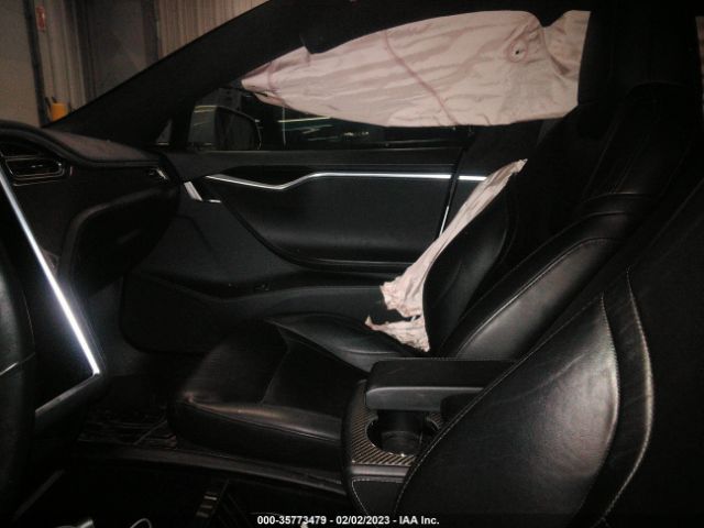 5YJSA1H24EFP62905 Tesla Model S P85d