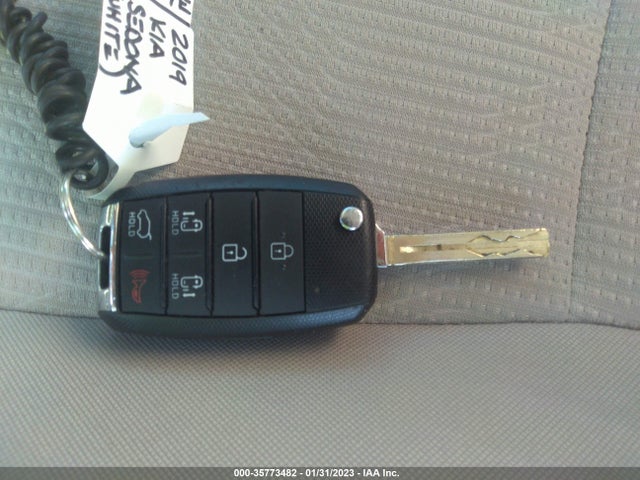 2019 Kia Sedona, VIN: KNDMB5C14K6540237