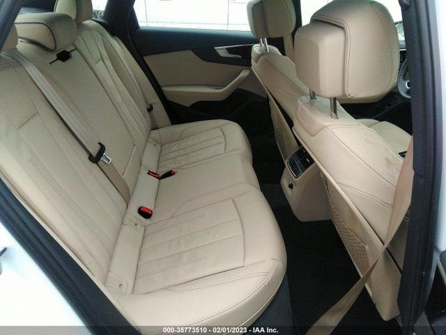 2022 Audi A4, VIN: WAUEAAF46NN014933