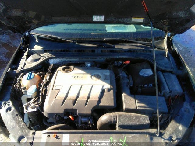 3VWLL7AJ3BM119646 Volkswagen Jetta Sedan Tdi