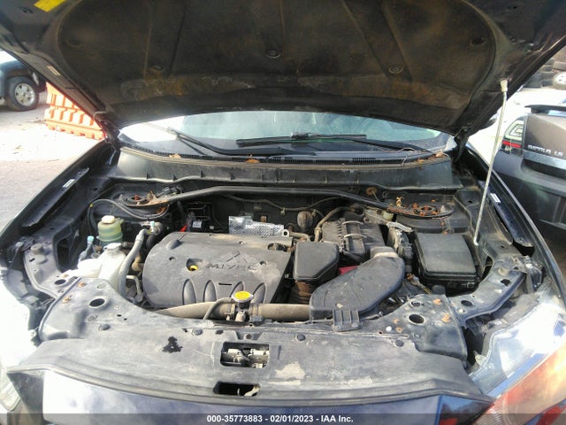 JA4AS3AWXAZ009606 Mitsubishi Outlander Se