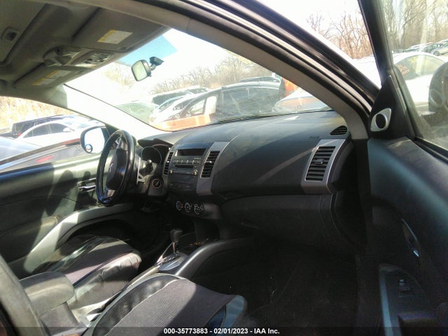 JA4AS3AWXAZ009606 Mitsubishi Outlander Se