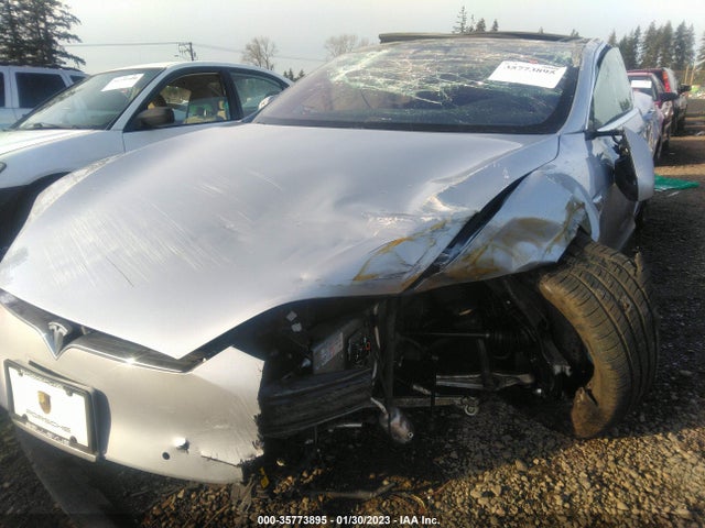 Tesla Model S 75d/100d/p100d 2018 5YJSA1E26JF249749 Image 8