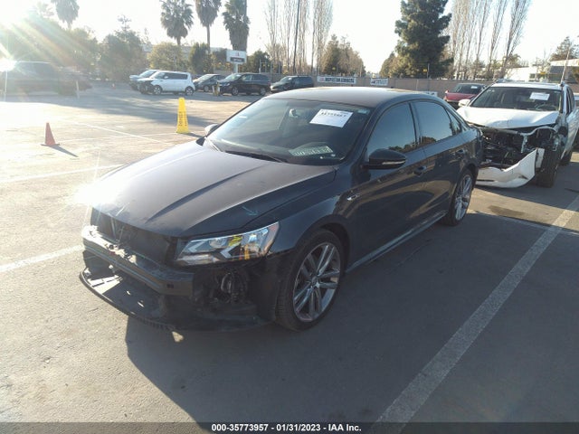 1VWAA7A31JC016496 Volkswagen Passat 2.0t S/r-line