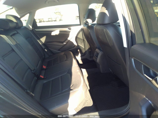 1VWAA7A31JC016496 Volkswagen Passat 2.0t S/r-line