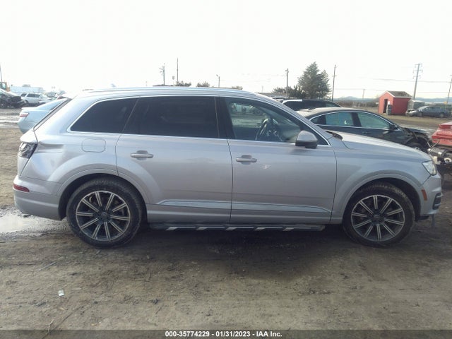 2017 Audi Q7 Premium Plus მანქანა იყიდება აუქციონზე, vin: WA1LAAF79HD002896, აუქციონის ნომერი: 35774229