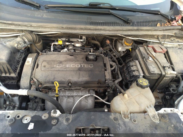 Chevrolet SONIC LT 2018 1G1JG6SH3J4100652 Image 11